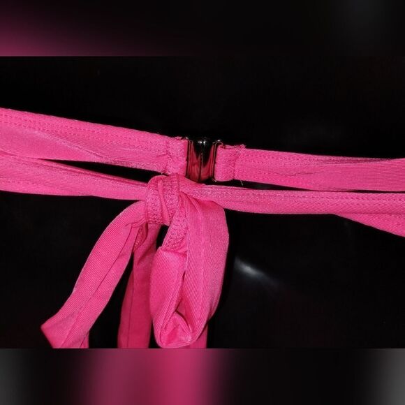 Beautiful Barbie Pink bikini top & bottom - Picture 4 of 9